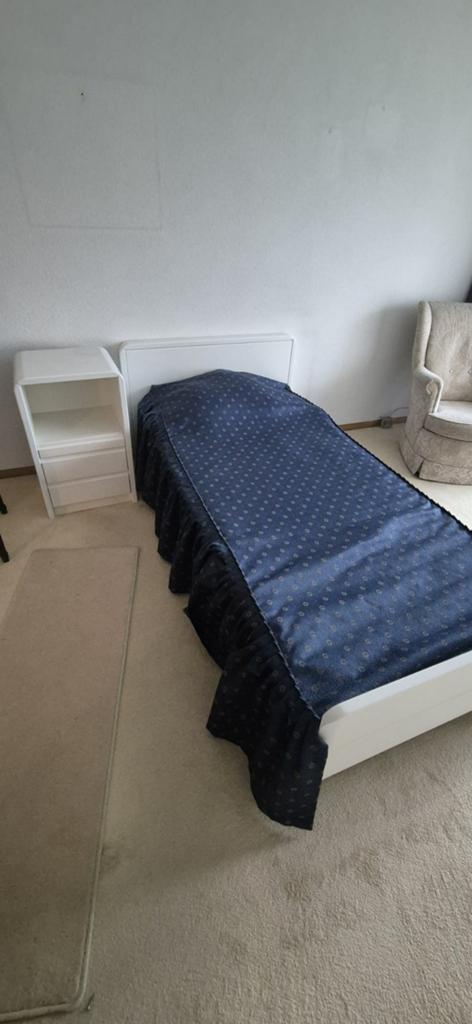 1 persoonsbed met verstelbare lattenbodem, Huis en Inrichting, Slaapkamer | Bedden, Ophalen, Gebruikt, 90 cm, Eenpersoons