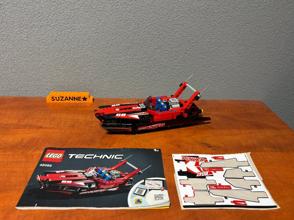 Lego 42089 - Technic - Harbor - Power Boat, Lego, Compleet, Ophalen of Verzenden, Zo goed als nieuw