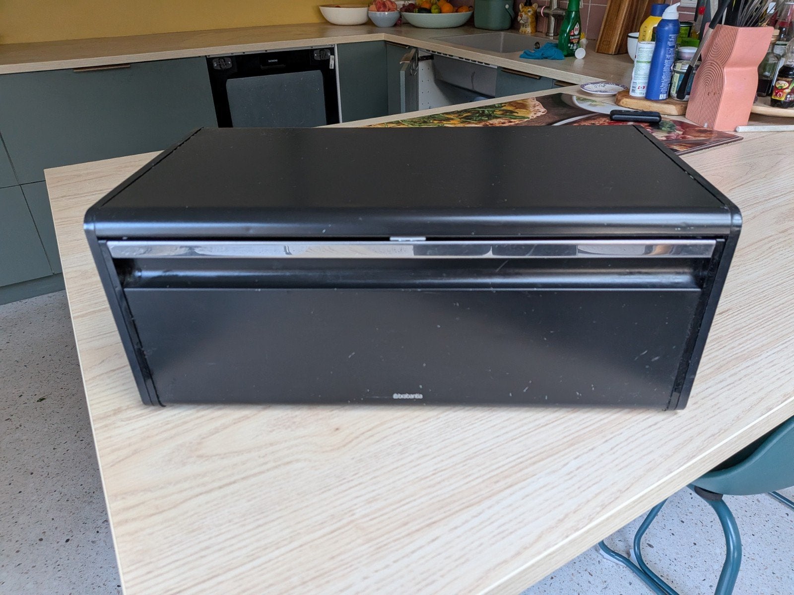 Brabantia zwarte broodtrommel, Ophalen, Gebruikt, Zwart, Metaal