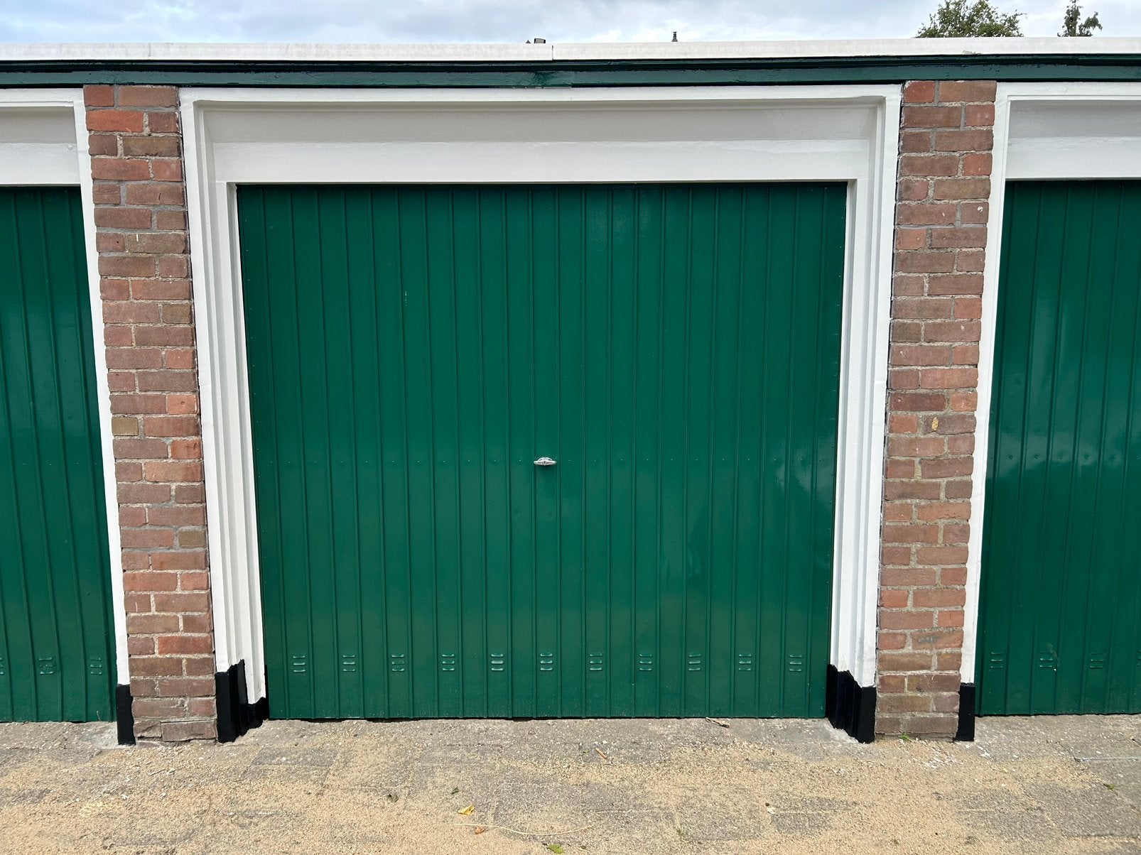 Garagebox te huur Zwijndrecht en Hendrik Ido Ambacht, Zuid-Holland