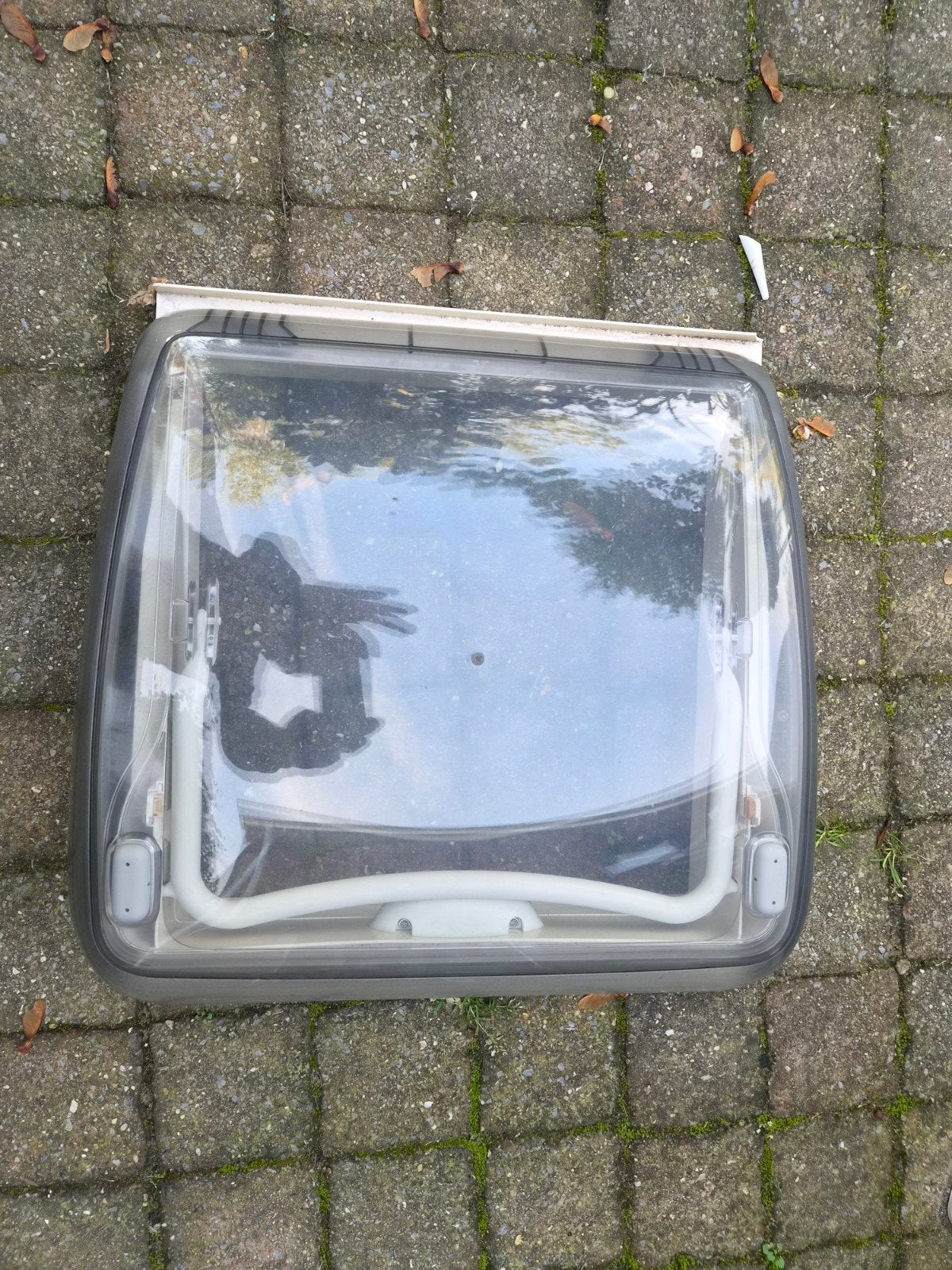 Dakluiken 2 stuks  40x40 cm met hor en verduistering, Ophalen of Verzenden, Gebruikt