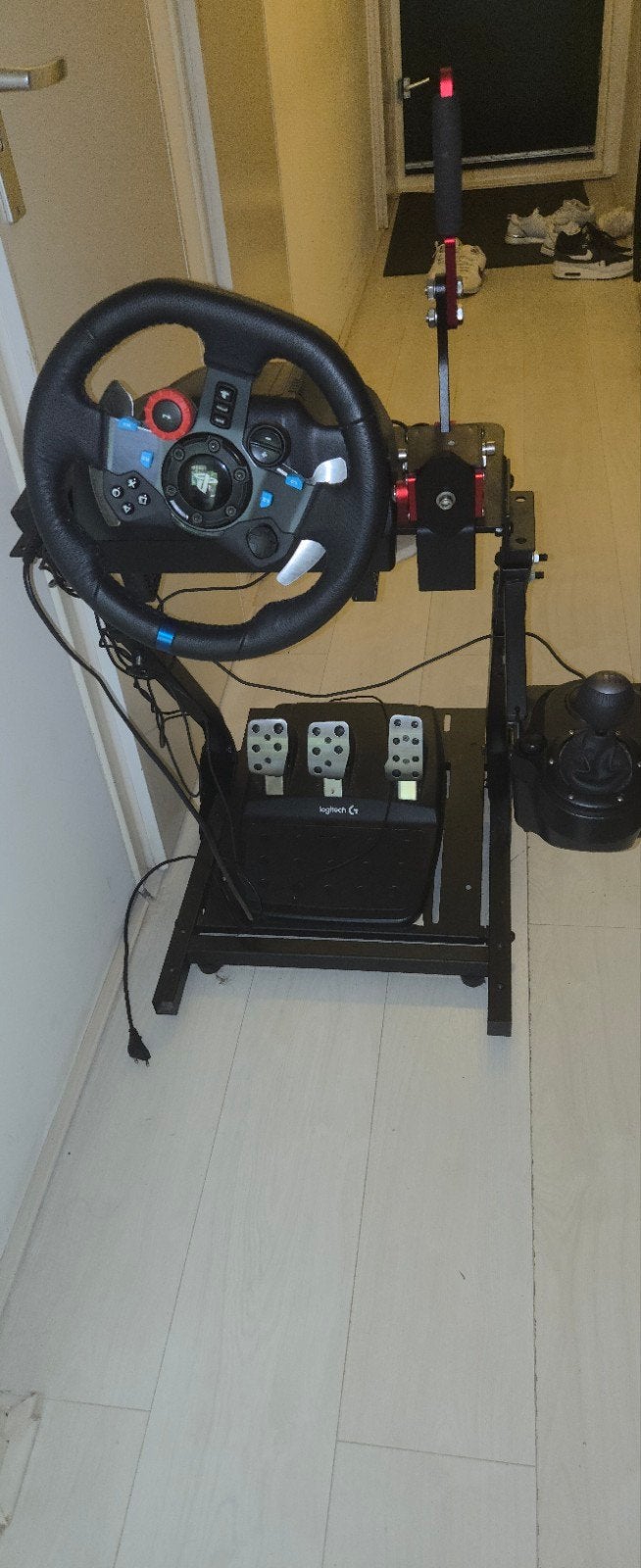 Logitech g29  compleet met handrem , shifter en standaard, Ophalen of Verzenden, Zo goed als nieuw, Stuur of Pedalen, PlayStation 4