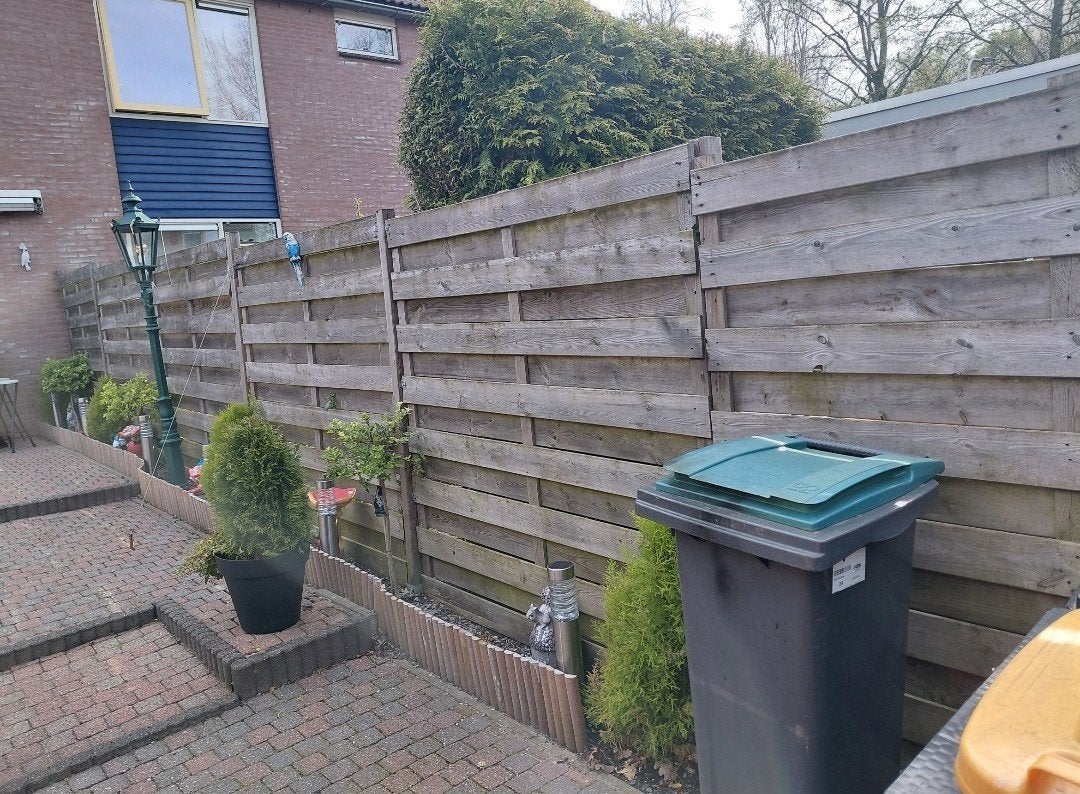6 schuttingen met 8 palen, Tuin en Terras, Schuttingen, Ophalen, Hout, Minder dan 3 meter, 1 tot 2 meter
