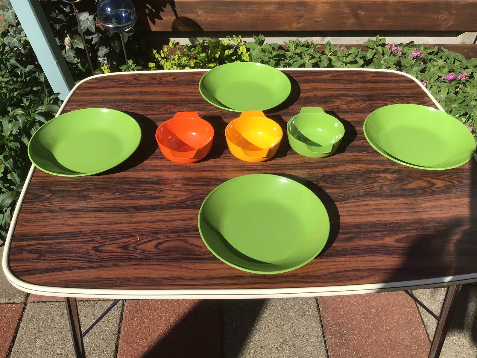 Mepal camping servies - 4 groene borden en 3 schaaltjes -, Ophalen of Verzenden, Gebruikt