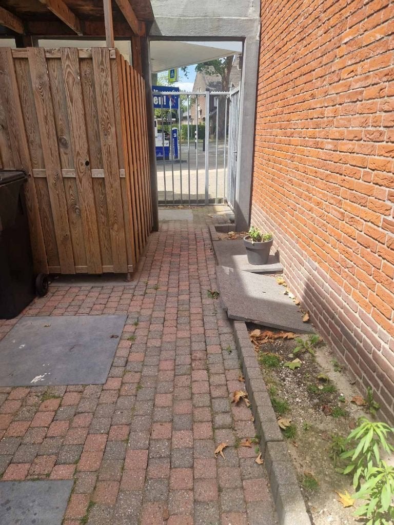 Gratis gebruikte terrasklinkers 10x10 (ca. 16 m2), Tuin en Terras, Tegels en Klinkers, Ophalen, Gebruikt, Klinkers, 10 m² of meer