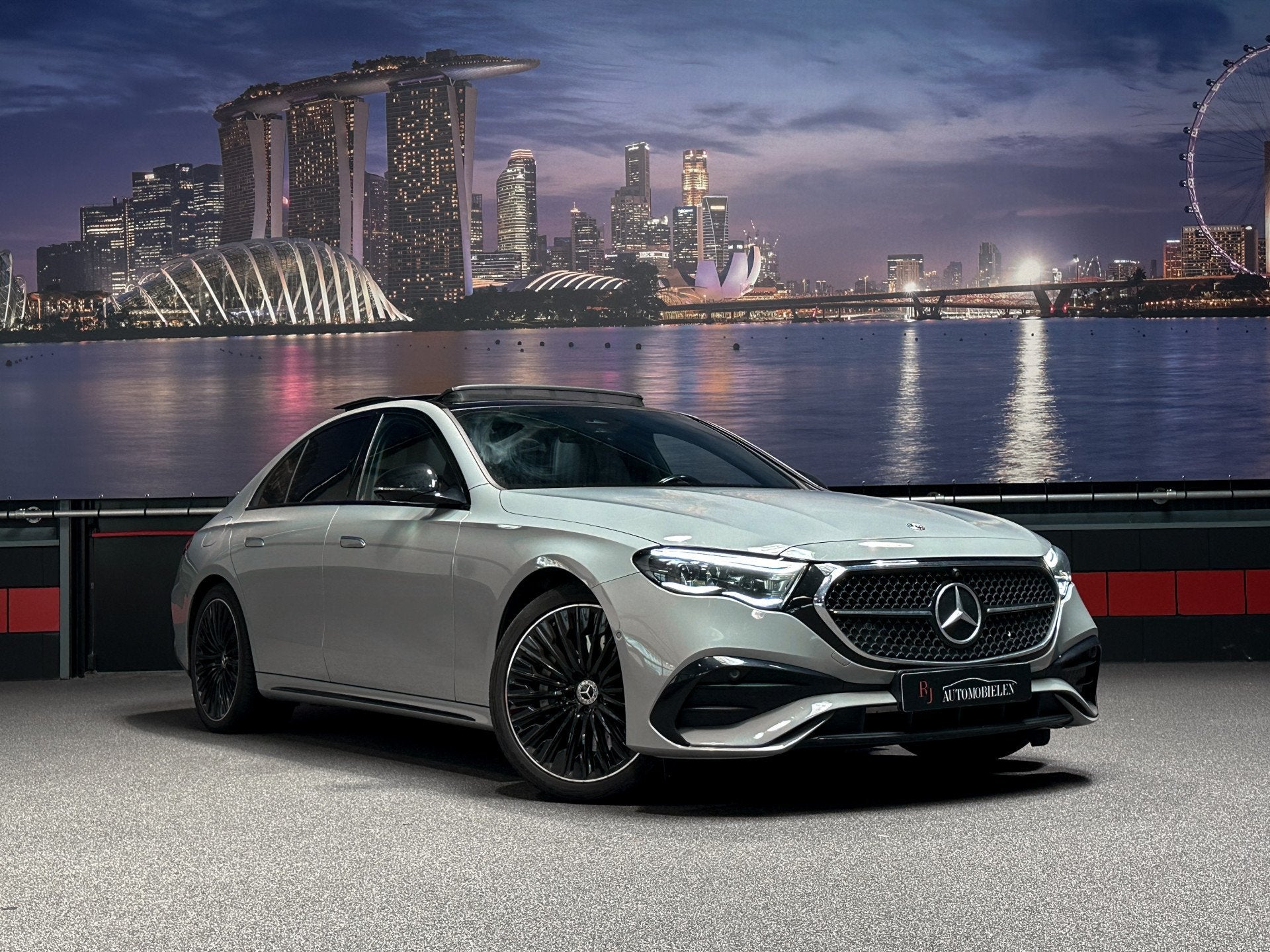 Mercedes-Benz E-Klasse 400 e 4MATIC AMG AlpinGrey |Trekhaak|, Auto's, Automaat, Dealer onderhouden, 4 cilinders, Bedrijf