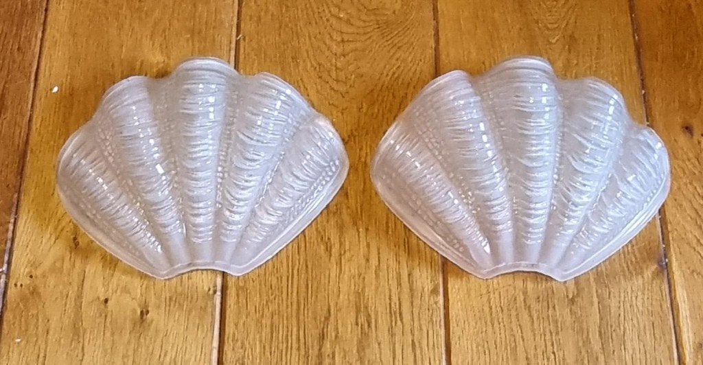 Glazen, Art Deco lampenkappen schelp (2 stuks), Ophalen of Verzenden, Zo goed als nieuw, Wit, Overige vormen