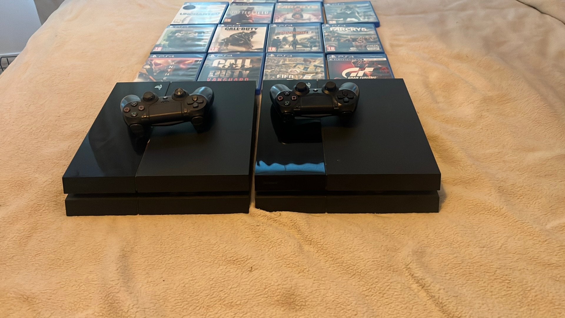 2 ps4 met 2 controllers+14 spellen, Spelcomputers en Games, Met 2 controllers, Ophalen of Verzenden, Met games, Slim
