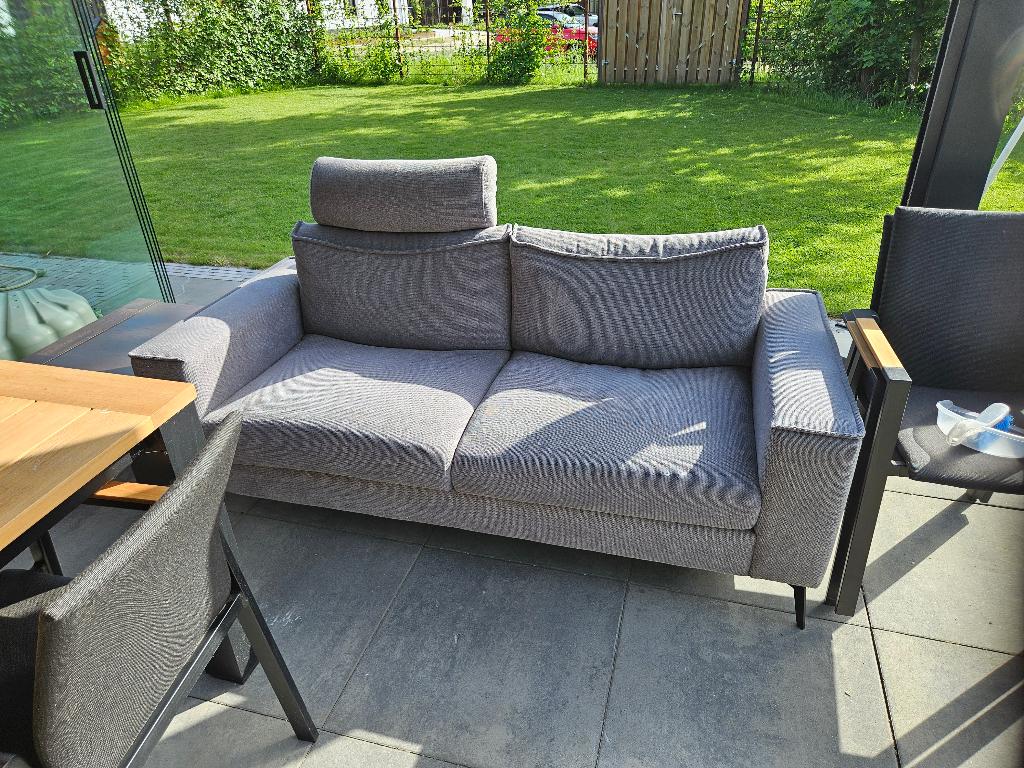 Grijze bank 2 en een half zitter, Huis en Inrichting, Banken | Bankstellen, Ophalen, Gebruikt, 150 tot 200 cm, Tweepersoons