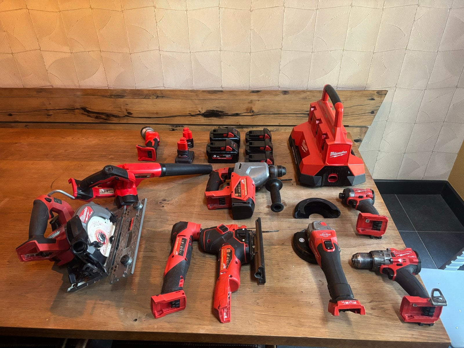 Milwaukee M18 en M12 Gereedschap en Accu's - Complete Set, Ophalen, Gebruikt