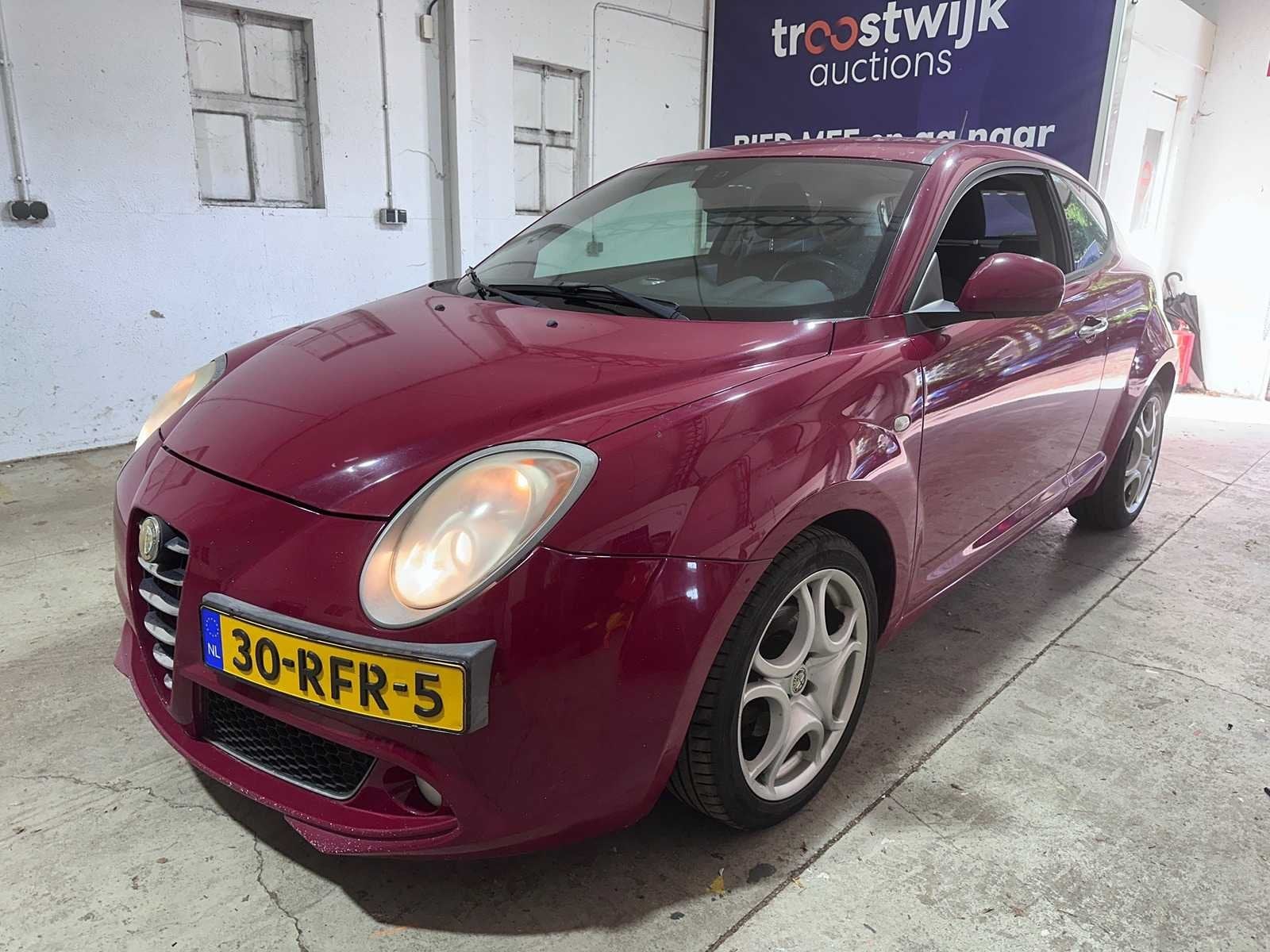 Alfa Romeo - MiTo - 1.3 JTDm ECO Essent. - 30-RFR-5- 2011, Voorwielaandrijving, Euro 5, 28 km/l, Gebruikt