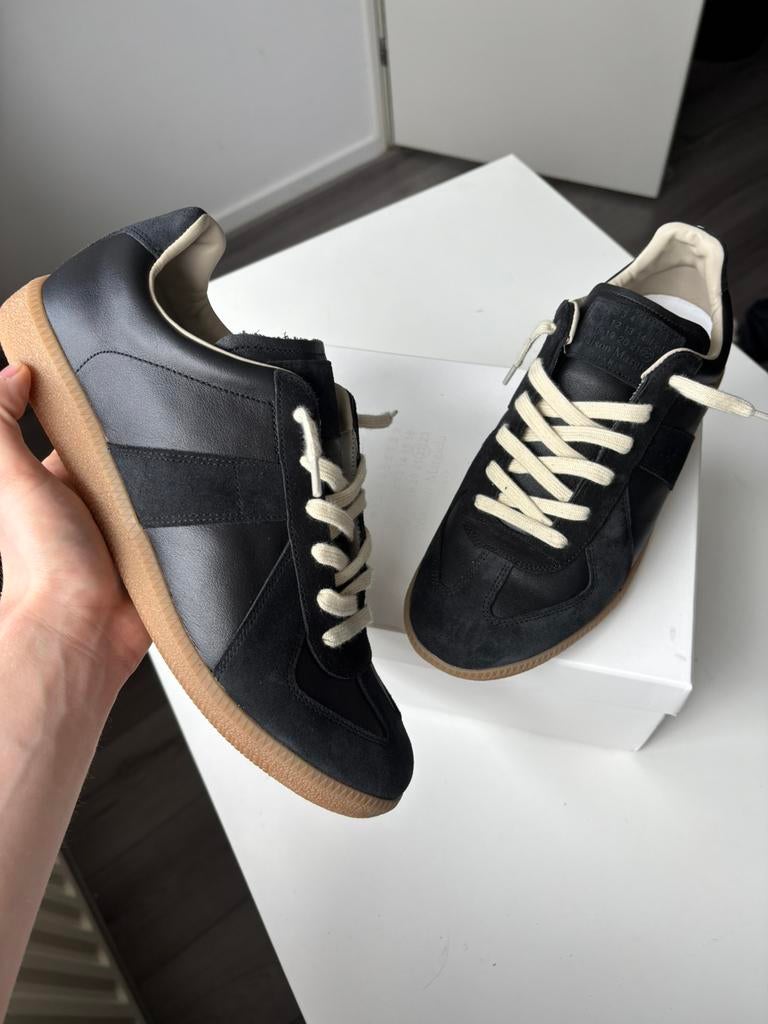 Maison Margiela Replica Gats Black / Gum (Maat 44 en 41), Zwart, Nieuw, Ophalen of Verzenden, Sneakers of Gympen
