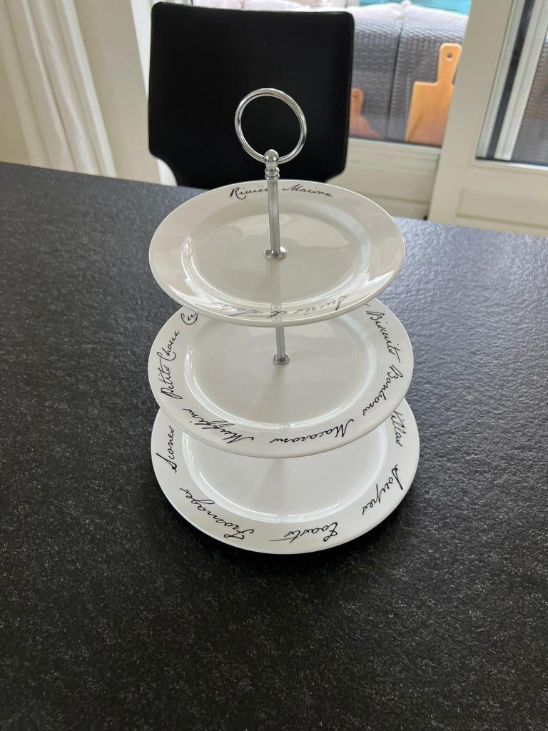 Riviera Maison Luxe etagère / serveerschaal 3-laags, Overige materialen, Overige typen, Ophalen of Verzenden, Zo goed als nieuw