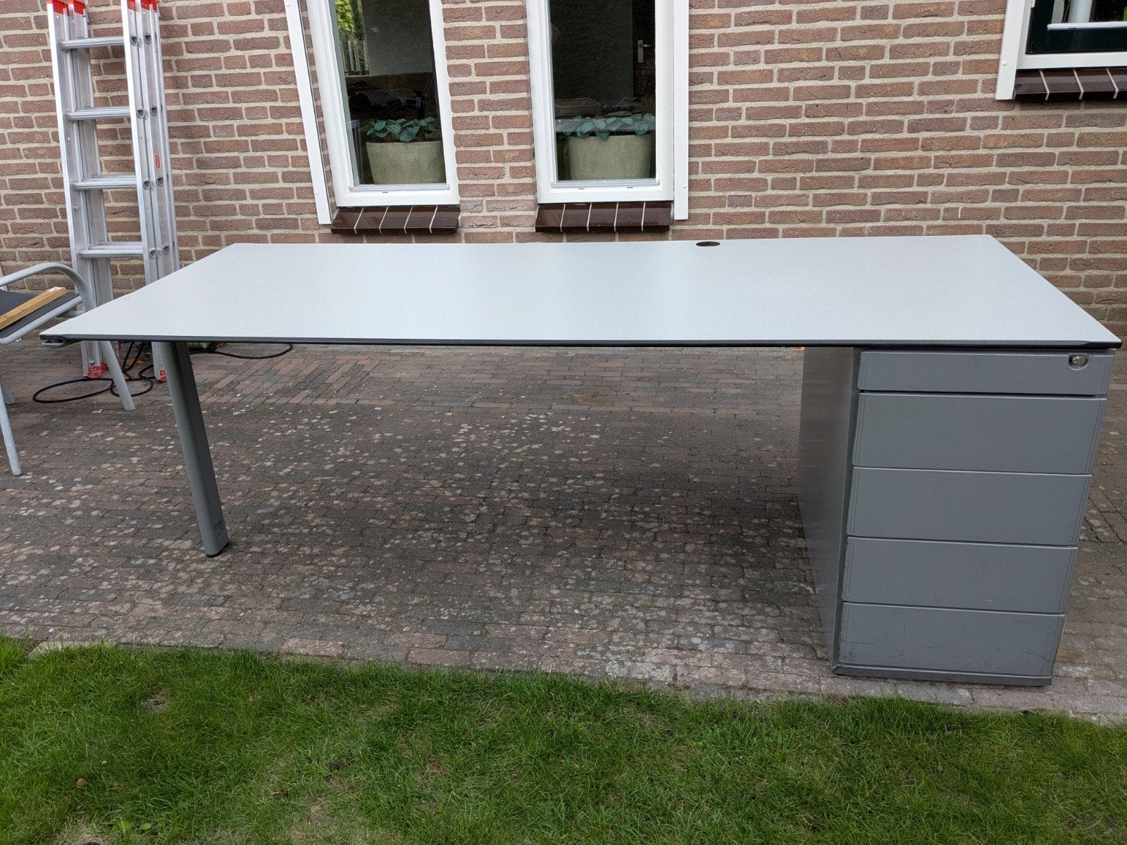bureau gratis, Ophalen, Gebruikt