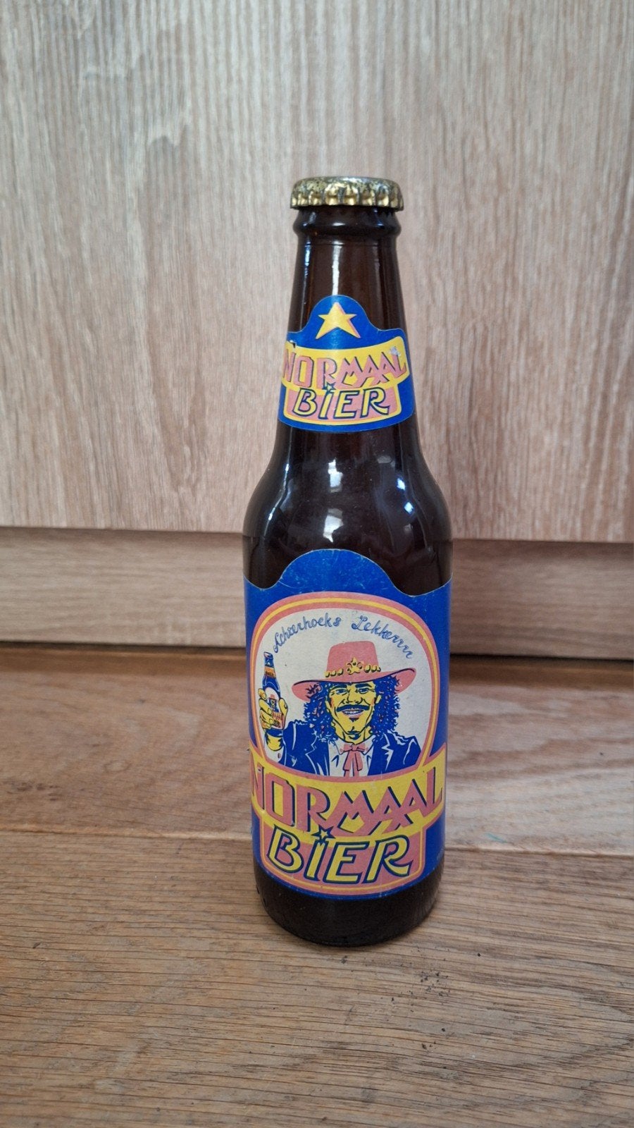 bier fles van rockband normaal, fles is vol,zie foto's, Ophalen, Flesje(s), Overige merken