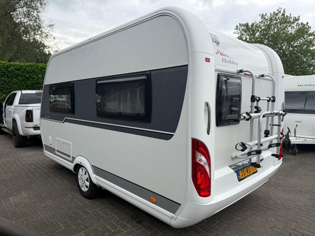 Hobby de Luxe 400 SFe | 2018 | Voortent, luifel, mover!, Caravans en Kamperen, Hobby, Bedrijf, Treinzit, Overige typen