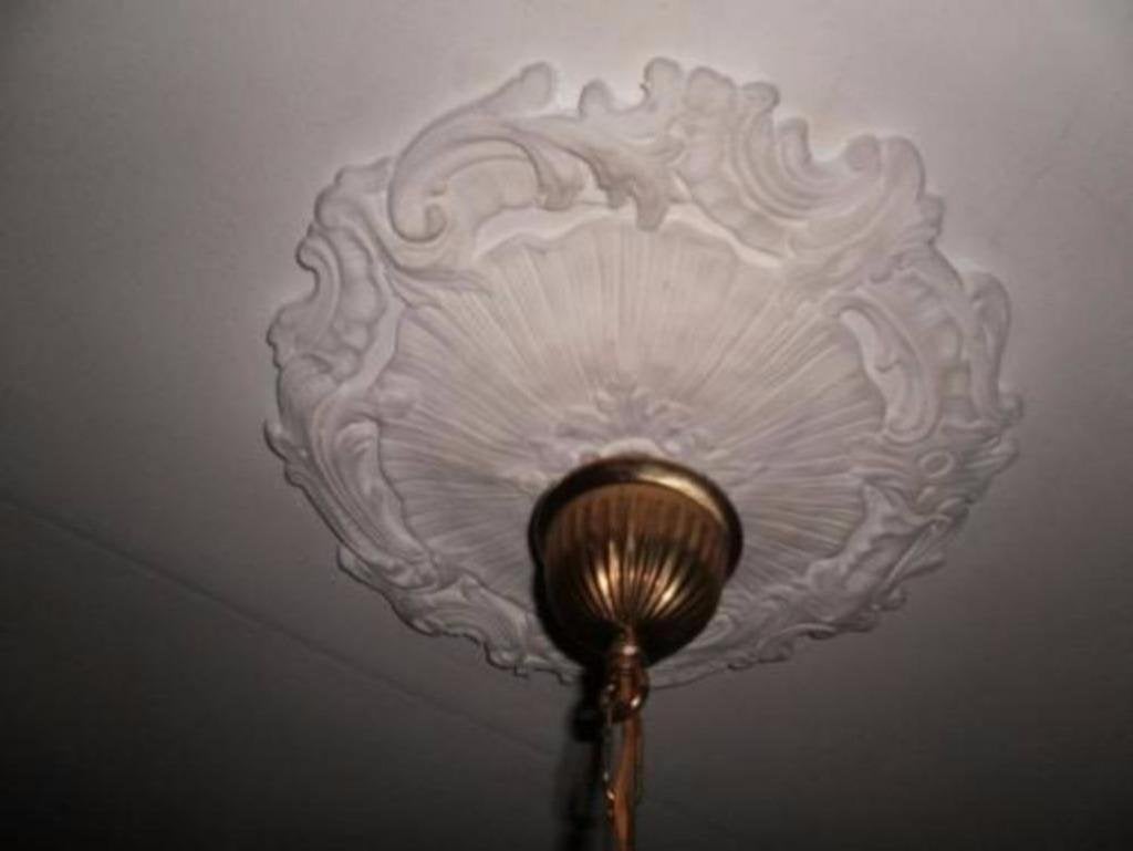 Prachtige gips rozet ornament 44cm krullen renaissance, Ophalen