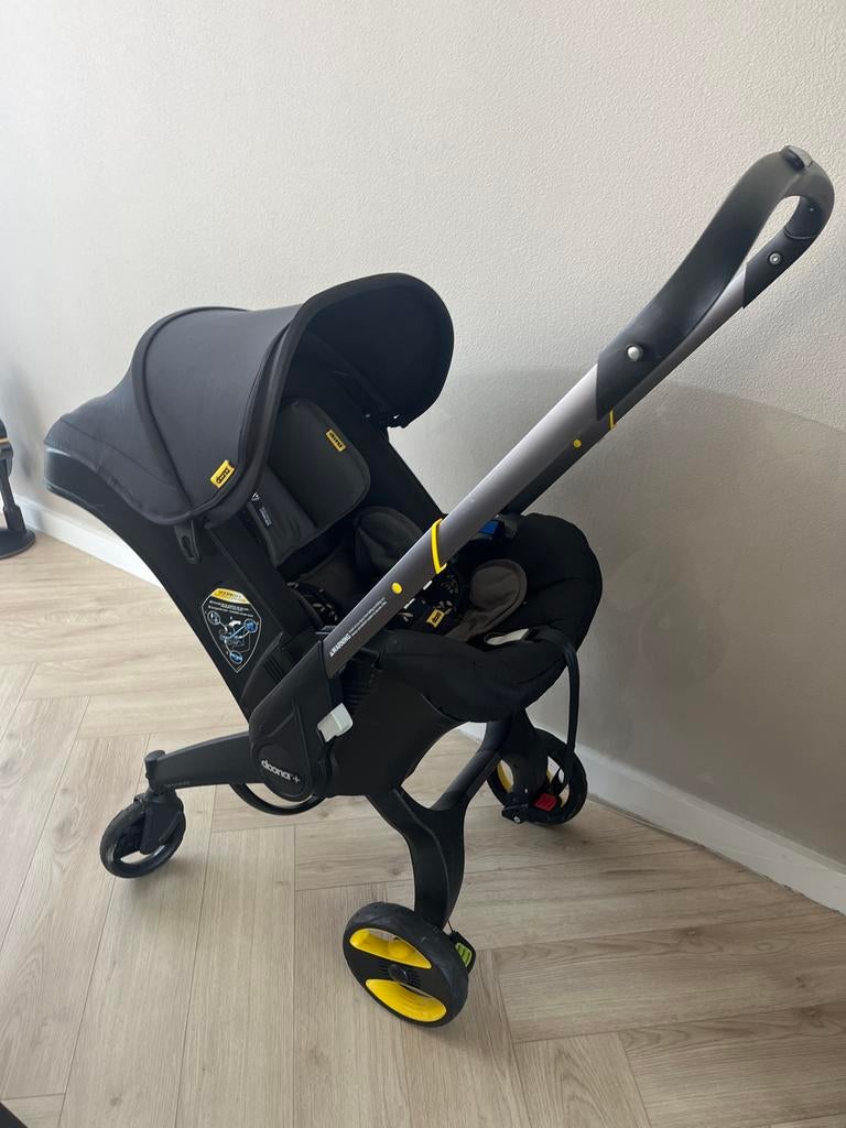 Doona kinderwagen en maxi cosi in 1, Kinderen en Baby's, Kinderwagens en Combinaties, Zo goed als nieuw, Combiwagen, Met autostoeltje