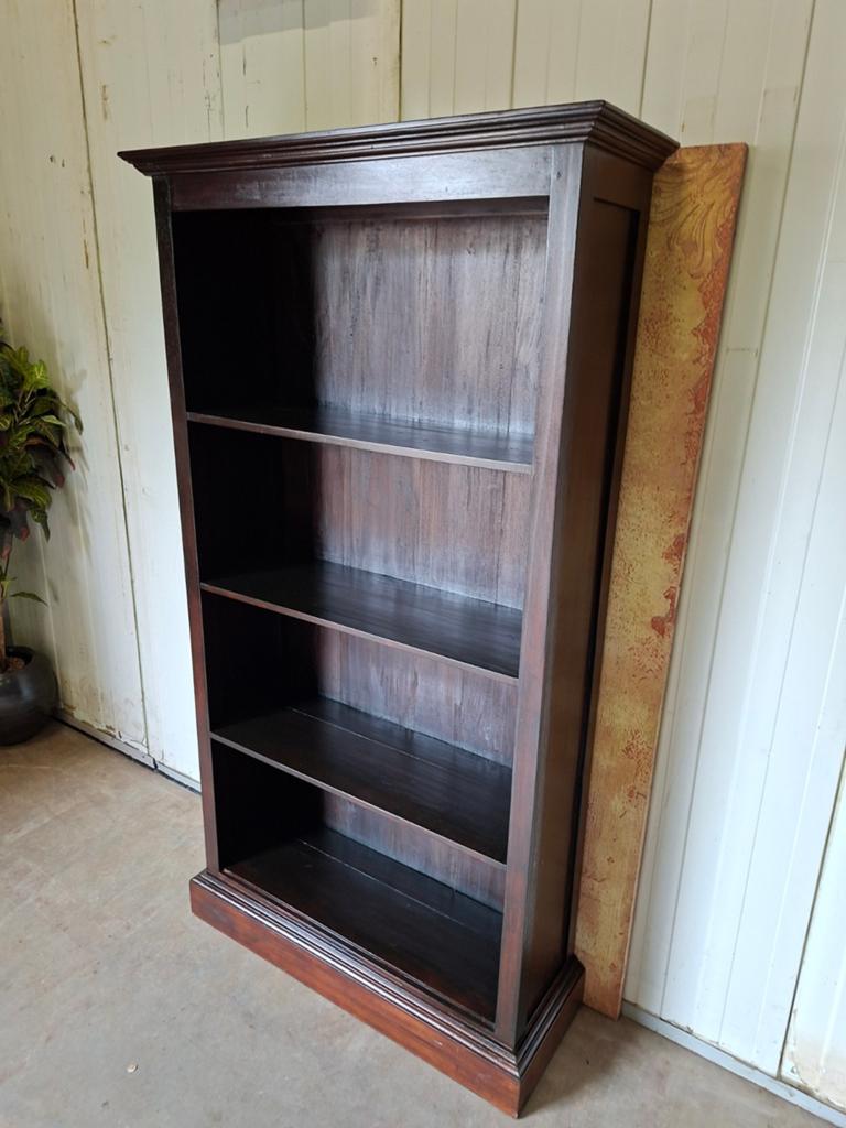 Koloniaal teakhouten boekenkast afm: 97x34m en 180cm hoog., Ophalen of Verzenden