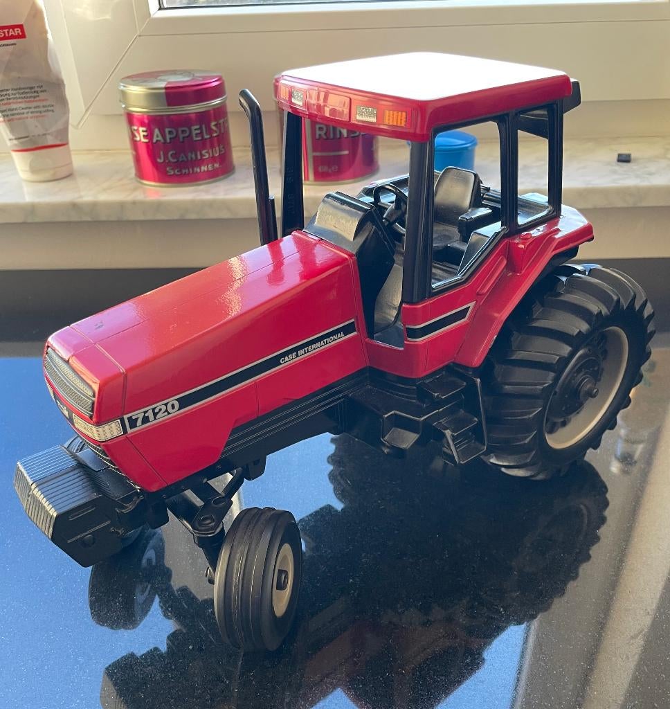 Case IH International 7210 Magnum-tractor. 1:16 Ertl, Overige merken, Verzenden, Zo goed als nieuw, Groter dan 1:32
