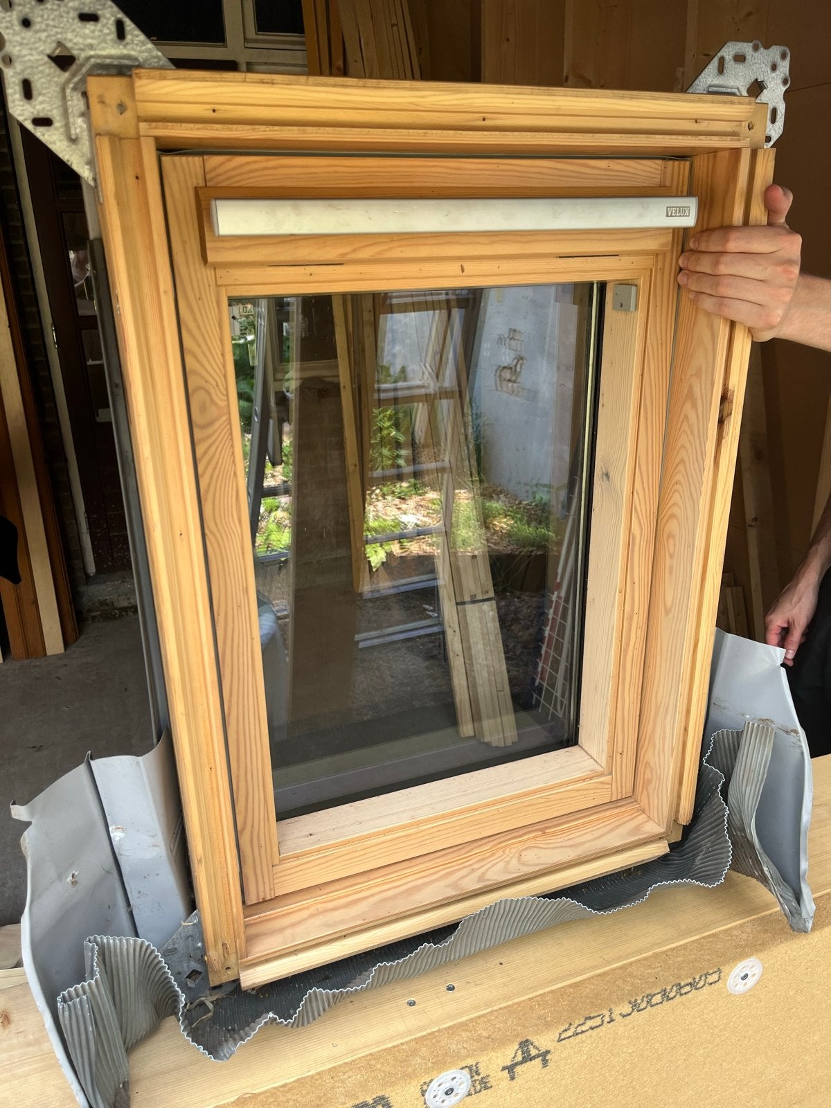 Velux dakraam model GGL C02 3059, dubbel en veiligheidsglas, Ophalen, Minder dan 80 cm, Minder dan 80 cm, Zo goed als nieuw