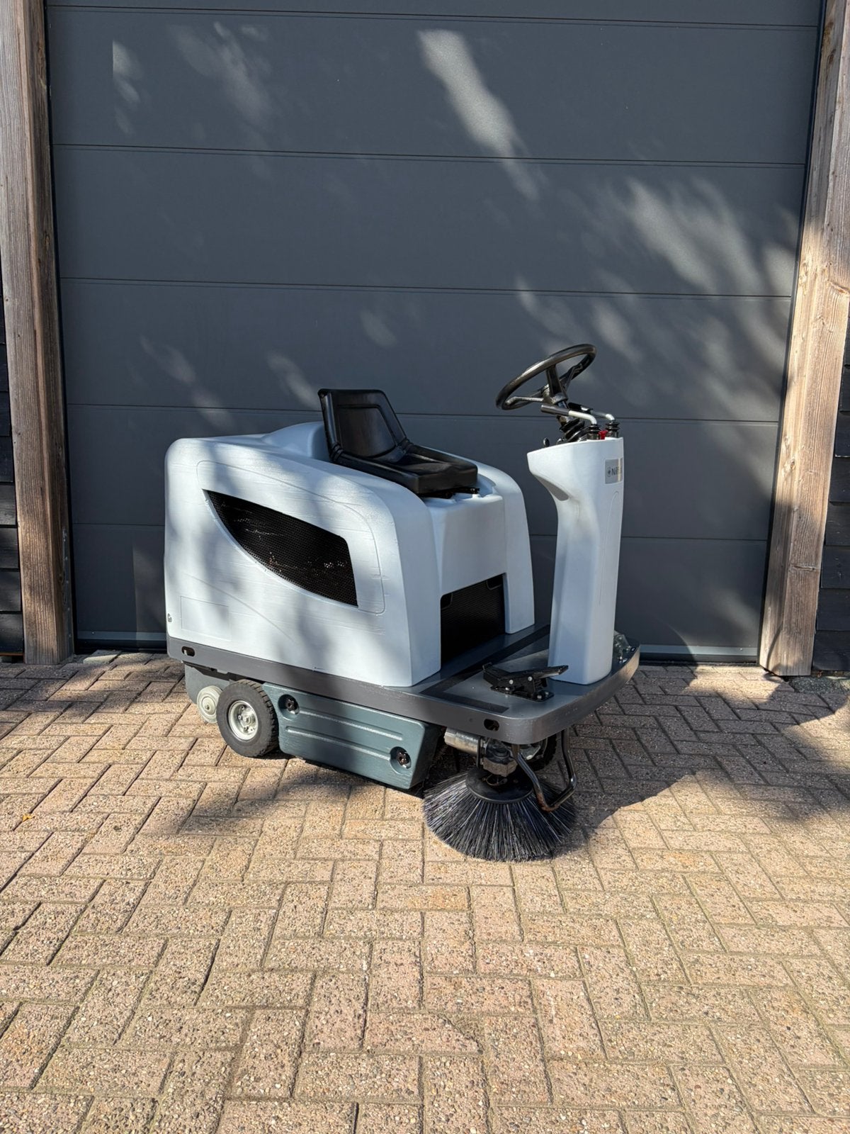 Opzit veegmachine | Nilfisk SR1101, Ophalen of Verzenden, Gebruikt, Nilfisk