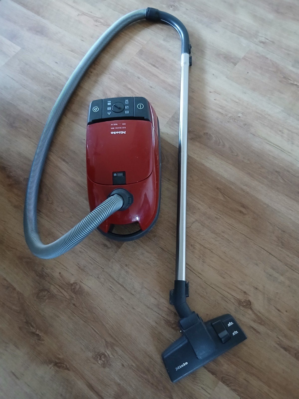 Miele stofzuiger, Gebruikt, 1600 tot 2000 watt, Miele, Sledestofzuiger