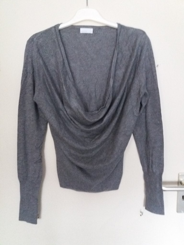 Een grijze tuniek met weid vallende hals en lange mouw., Ophalen of Verzenden, Zo goed als nieuw, Maat 34 (XS) of kleiner, Grijs