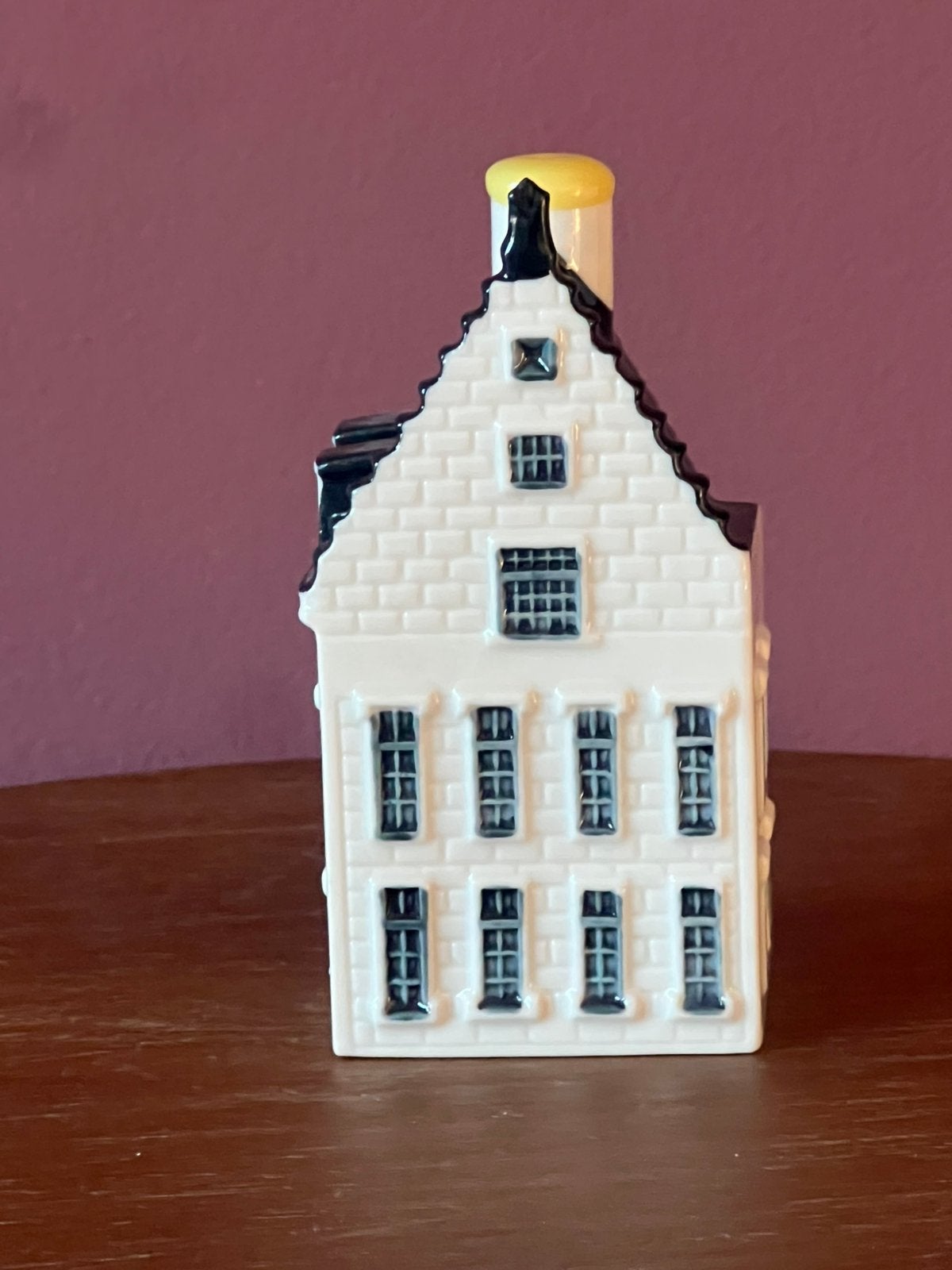 KLM huisje 77, Verzamelen, Ophalen of Verzenden, Zo goed als nieuw, 61 t/m 80, Gevuld