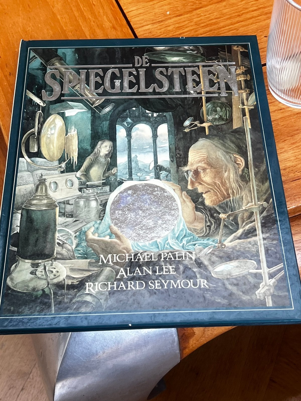 Boek De Spiegelsteen, Verzenden, Zo goed als nieuw