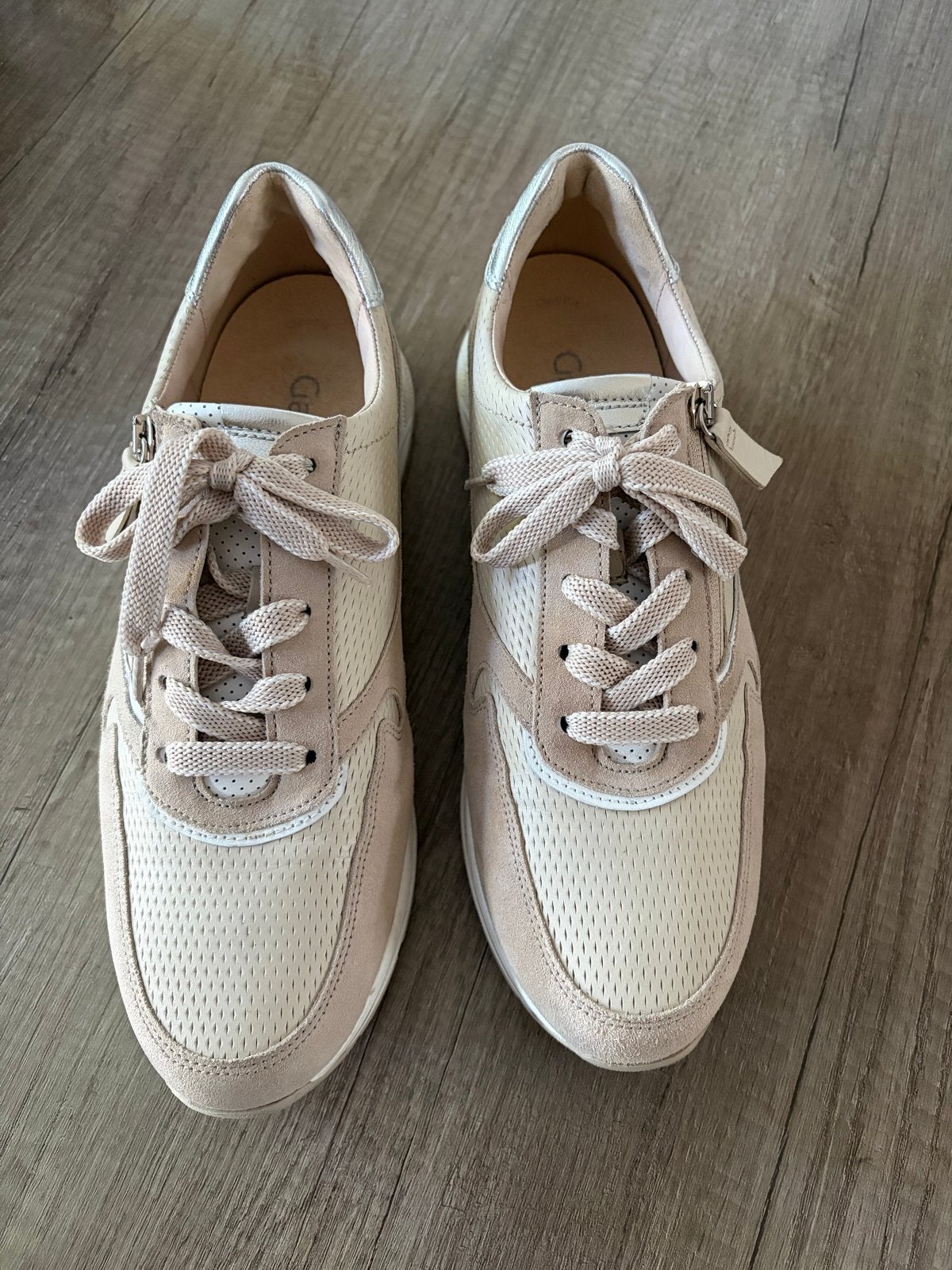 Z.g.a.n. Gabor sneakers, wijdte H, maat 8,5., Kleding | Dames, Schoenen, Ophalen of Verzenden, Zo goed als nieuw, Overige kleuren
