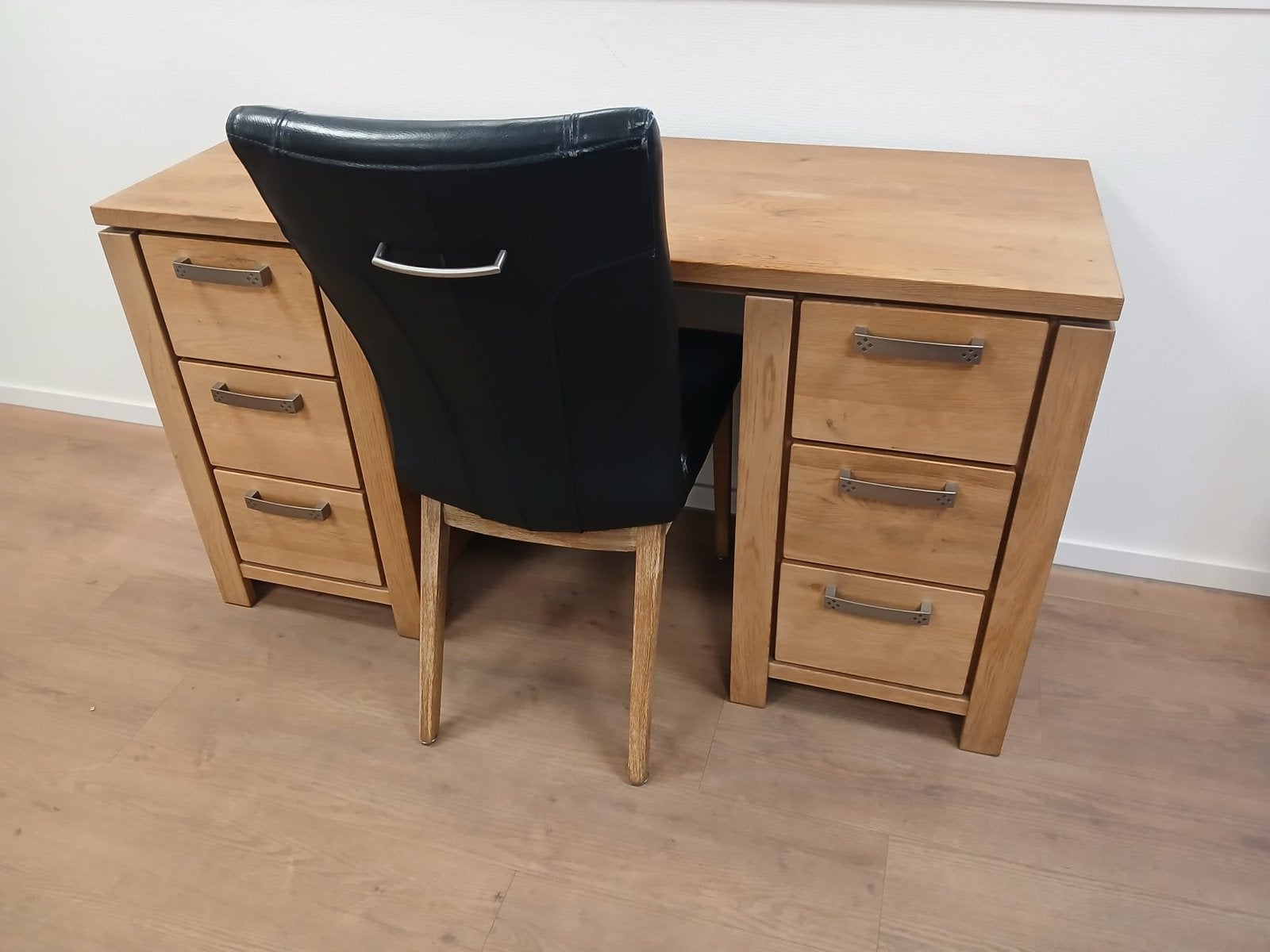 Robuust houten bureau met lades - Zo goed als nieuw, Ophalen, Bruin, Zo goed als nieuw, Overige merken