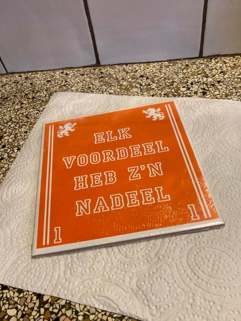 Tegel spreuk, Ophalen of Verzenden, Zo goed als nieuw