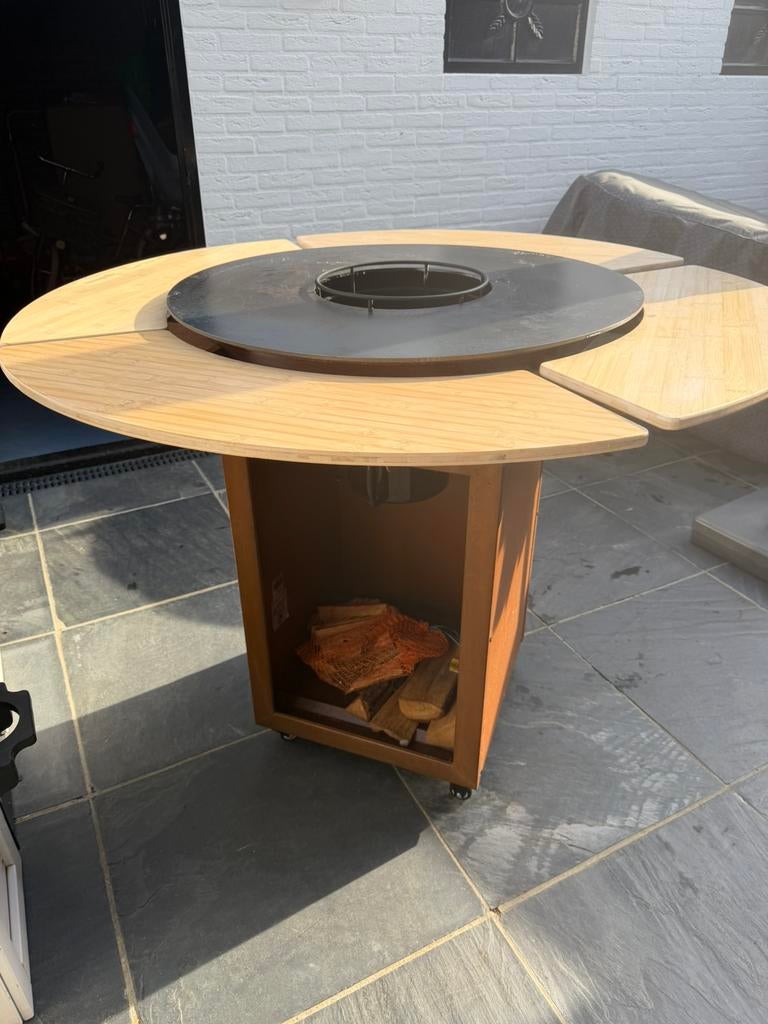 Grote Vuur schaal tafel / bbq, Ophalen, Zo goed als nieuw