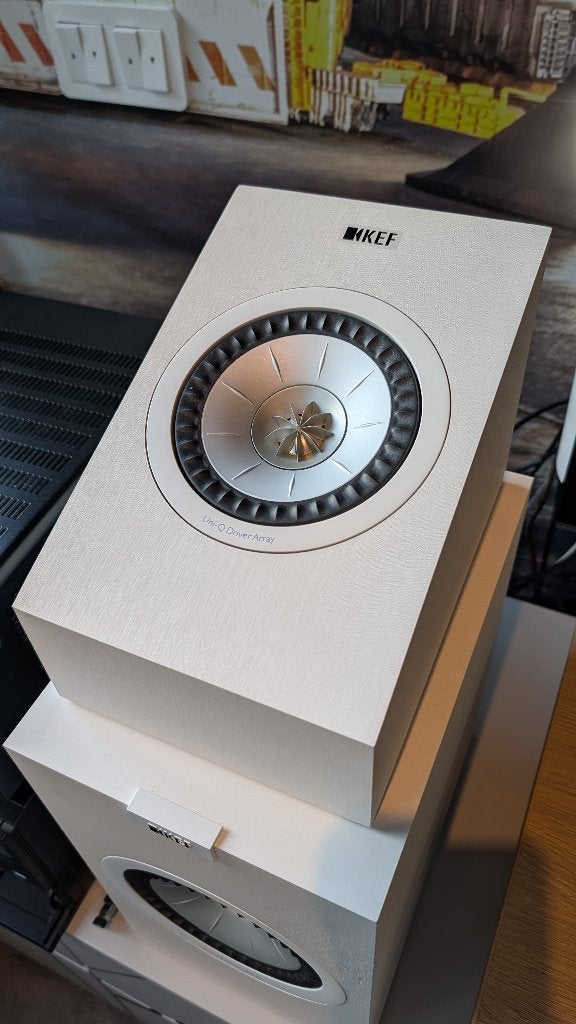 Set KEF Q50a Wit, Audio, Tv en Foto, Luidsprekers, Zo goed als nieuw, 60 tot 120 watt, Front, Rear of Stereo speakers, Ophalen