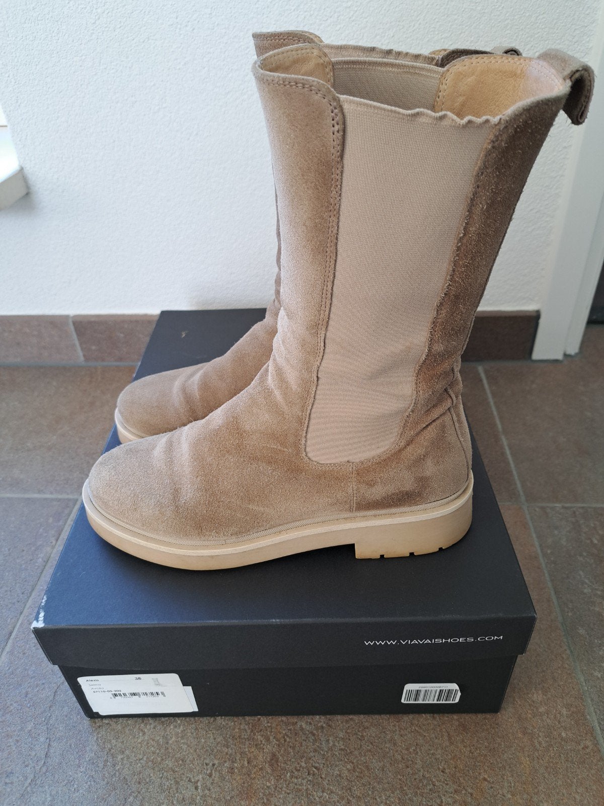 VIA VAI suède laarzen - maat 38, crème kleurig, Beige, Lage of Enkellaarzen, Ophalen of Verzenden, Zo goed als nieuw