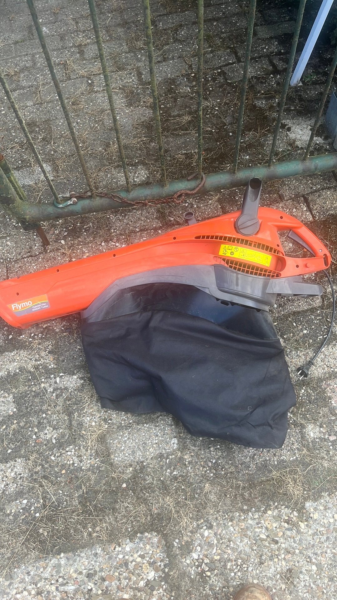 Flymo garden Vac  2500 W bladblazer. Bladzuiger, Ophalen, Gebruikt, Met opvangzak, Handgedragen