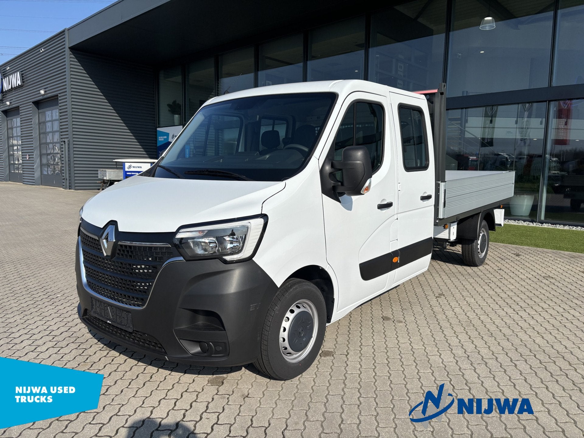 Renault Master 145 DC + Open laadbak (bj 2024), Voorwielaandrijving, 145 pk, Stof, Euro 6