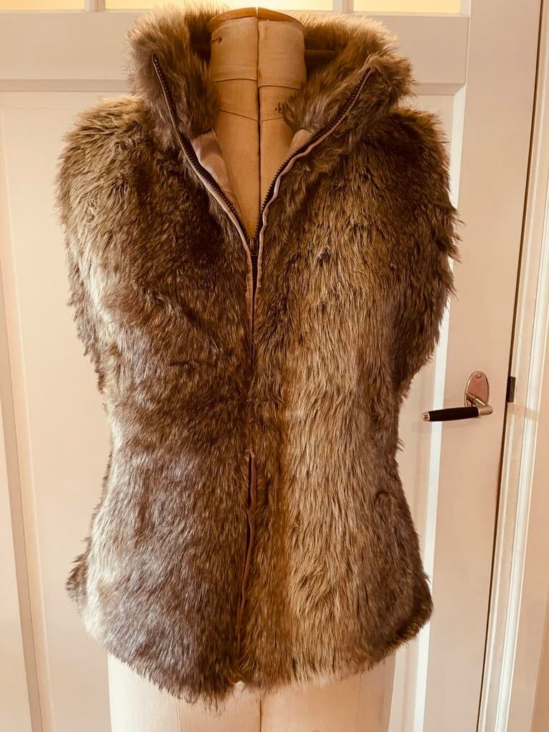 Vestje nepbond maat S nieuw, Kleding | Dames, Bodywarmers, Ophalen of Verzenden, Zo goed als nieuw, Maat 38/40 (M)