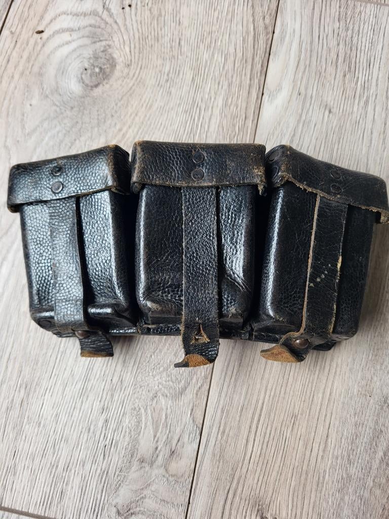 Te koop k98 patronen tasje 2, Ophalen of Verzenden, Duitsland, Overige typen