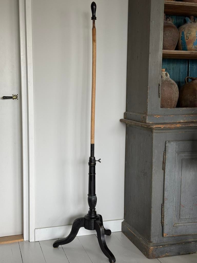 Paspop voet//driepoot/standaard, Ophalen