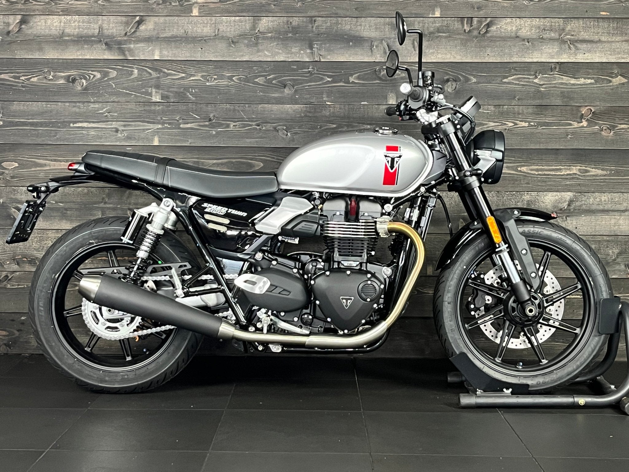 Triumph SPEED TWIN 900 (bj 2026), Motoren, Nieuw, Bedrijf, 900 cc, Meer dan 35 kW