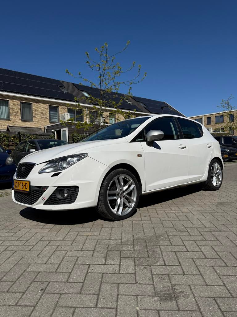 Seat Ibiza FR |209 PK|Nieuwe Distr.|APK|Youngt.|Stoelverw., Auto's, Automaat, Zwart, 1200 kg, 630 kg