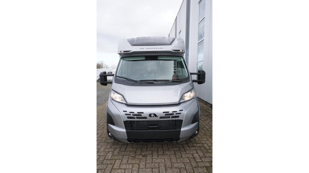 Adria Coral Supreme 670 DL 180pk/aut./4400kg, Automaat, Fiat, Bedrijf, Diesel