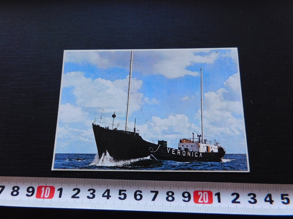 sticker Omroep VERONICA zendschip  foto *, Ophalen, Zo goed als nieuw