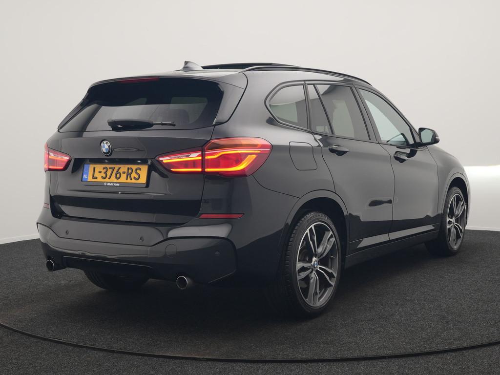 BMW X1 xDrive20i M Sport 192pk Dealer O.H. | Panodak | Adapt, Auto's, 1998 cc, Gebruikt, 2000 kg, Alcantara