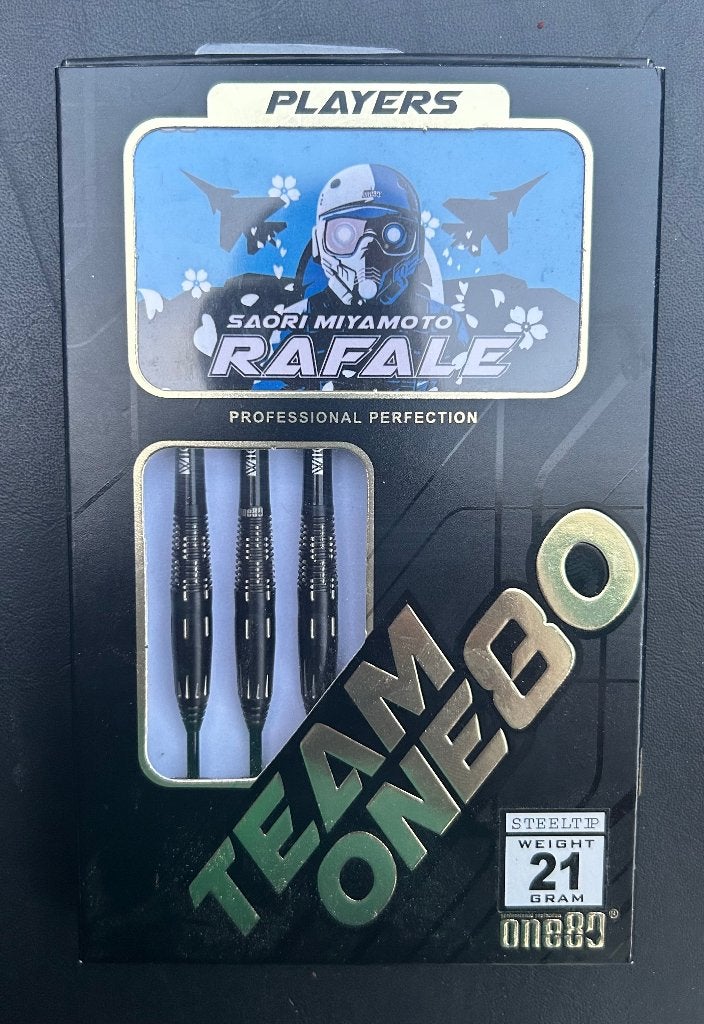 ONE80 Rafale Saori Miyamoto., Sport en Fitness, Darts, Ophalen of Verzenden, Zo goed als nieuw, Pijlen