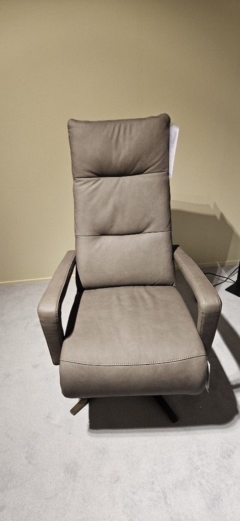 Montel fauteuil Chic, Ophalen, 75 tot 100 cm, Zo goed als nieuw, Leer