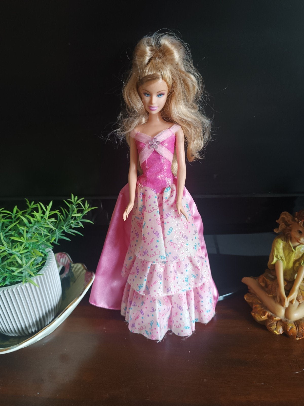 Barbie pop met roze jurk - Zo goed als nieuw, Ophalen of Verzenden, Nieuw, Barbie