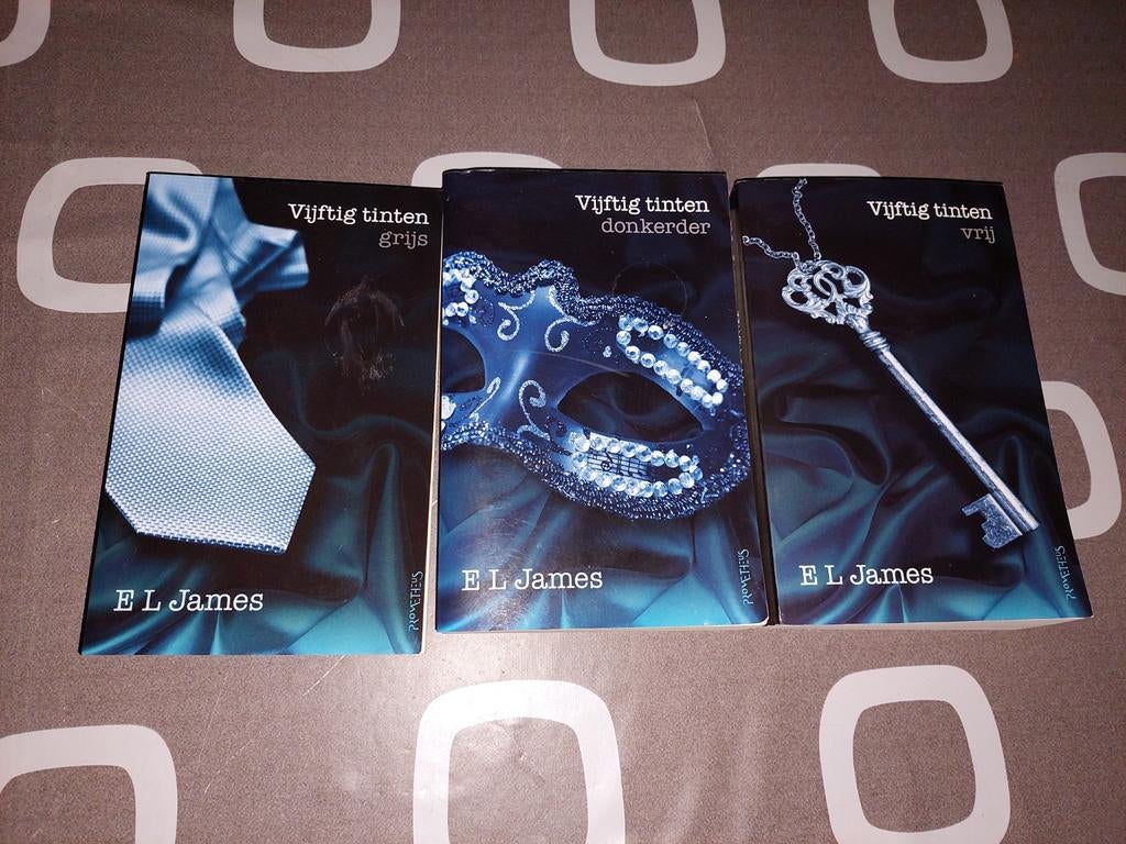 Vijftig Tinten. Trilogie. 3 Boeken., Boeken, Ophalen of Verzenden, Zo goed als nieuw, E.L. James, Nederland